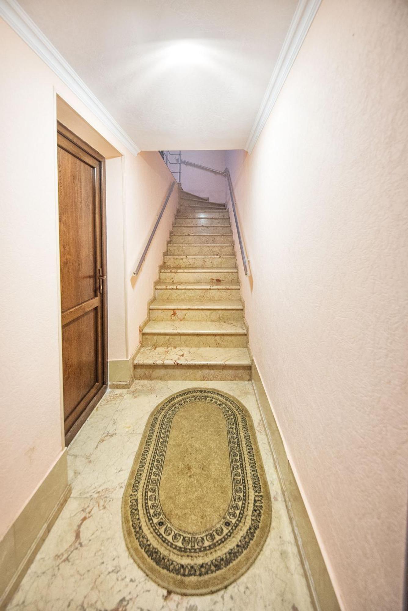 Apart Hotel Georgia Gold Тбилиси Экстерьер фото
